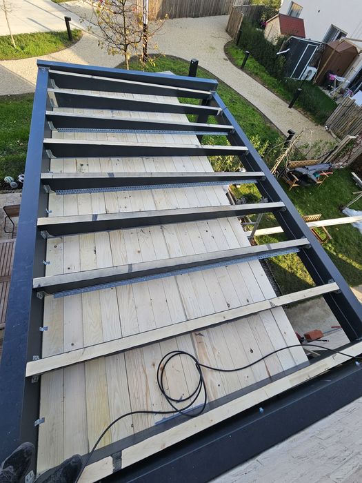 Executam acoperisuri ,terase,foisoare la cheie