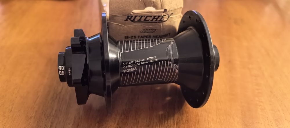 Втулка передняя  E*13 15x110 boost