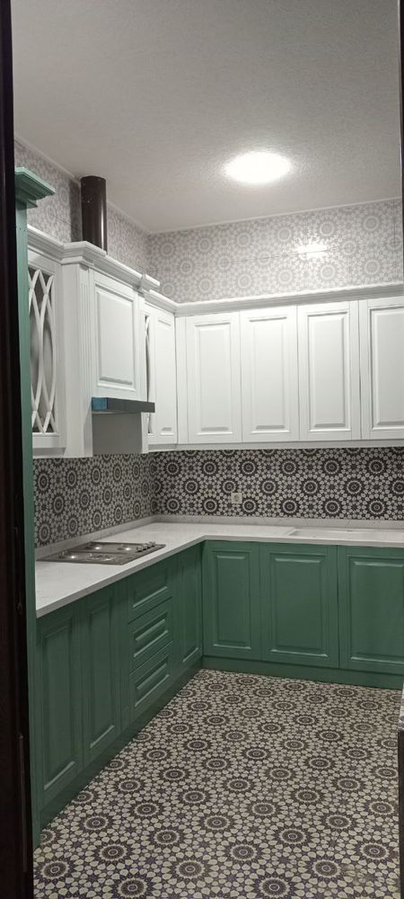 Столешницы  из акрилового камня и кварцевого камня.