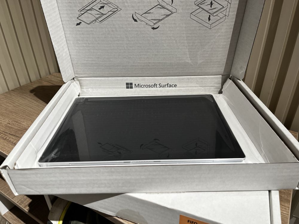 Планшет Microsoft Surface Pro 5 с процессором i7 16gb 512 ssd