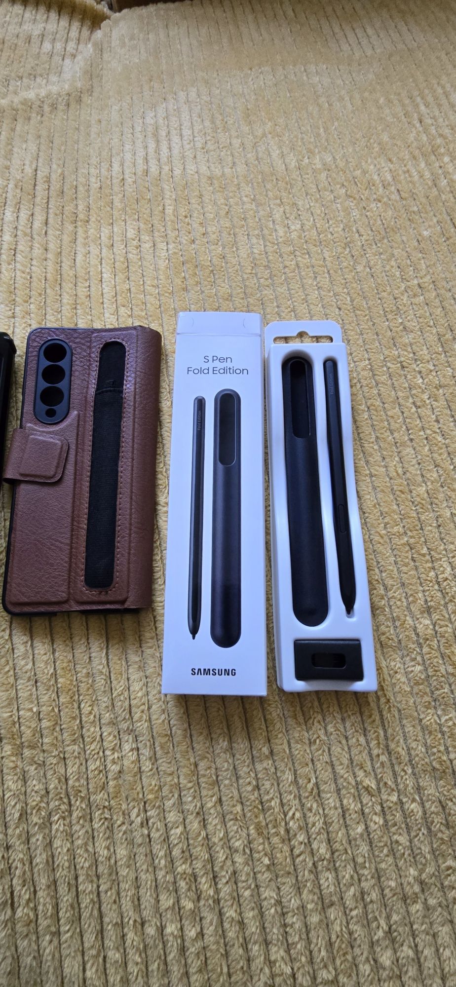 Accesorii Samsung Galaxy Z Fold 3