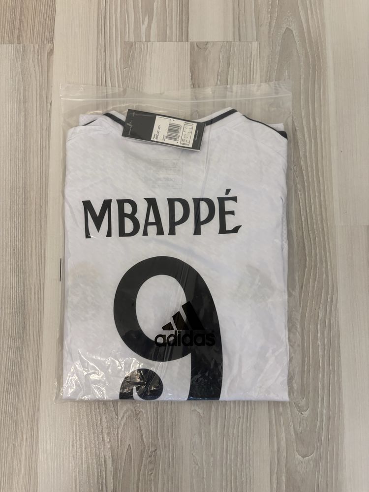 LICHIDARE STOC Tricou fotbal Vini Jr/ Mbappe Real Madrid