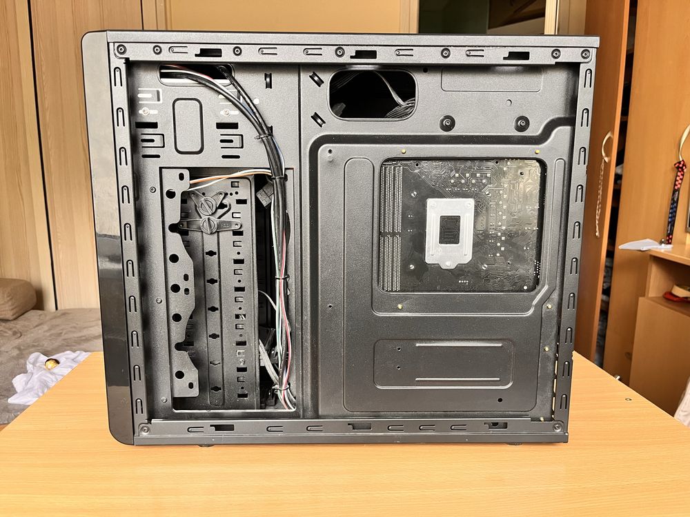 32GB RAM, RTX 3060, 1600GB, Мощен Геймърски и Работен Компютър