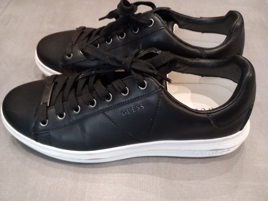 Мъжки обувки Guess