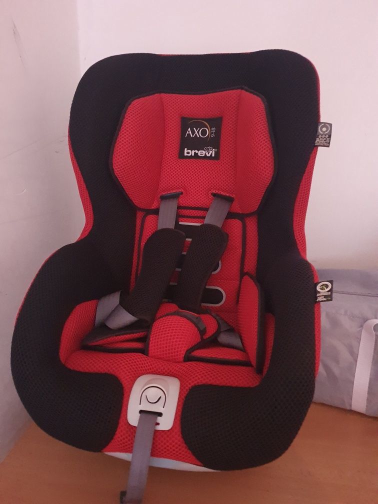 BREVI Стол за кола 9-18 кг. AXO RED 537 233