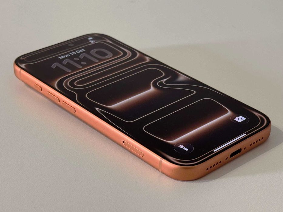 Бартер! iPhone 17 Pro Orange (Оранжев) Физическа Сим.