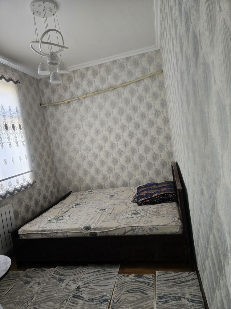 Atlasdi yonidan yangi domdan 2 xona 2 qavat  ejaraga beriladi