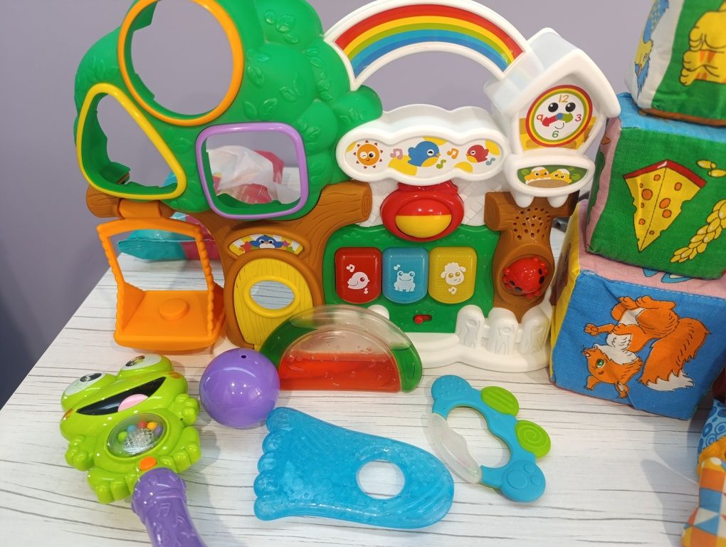 Лот играчки музикална къщичка
