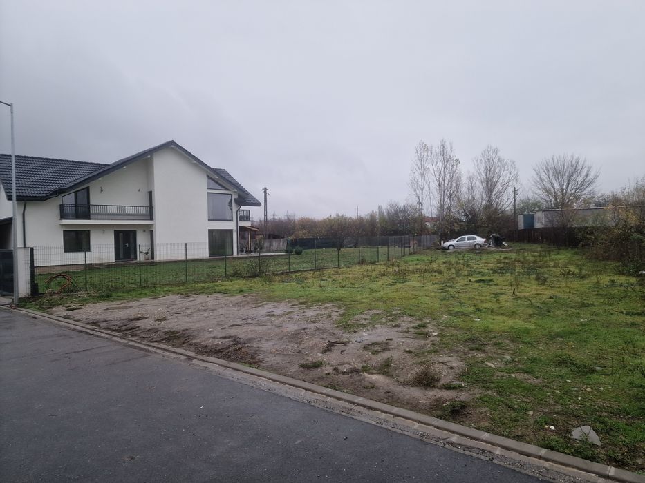Teren  intravilan 424 mp - str. Savinesti