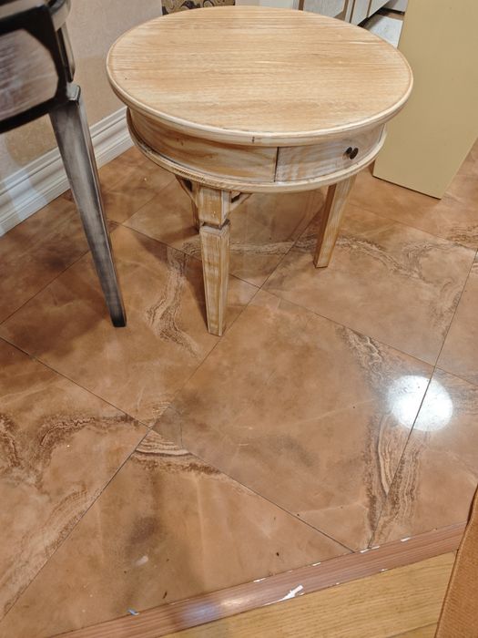 Продавам Масички