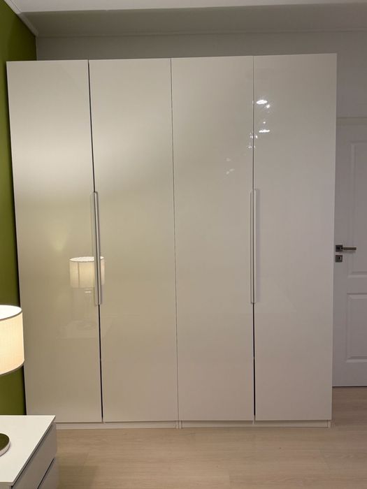 Vand mobilier dormitor