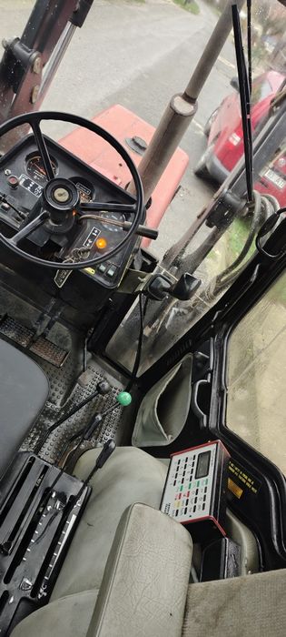 Tractor case international 685 xl încărcător frontal