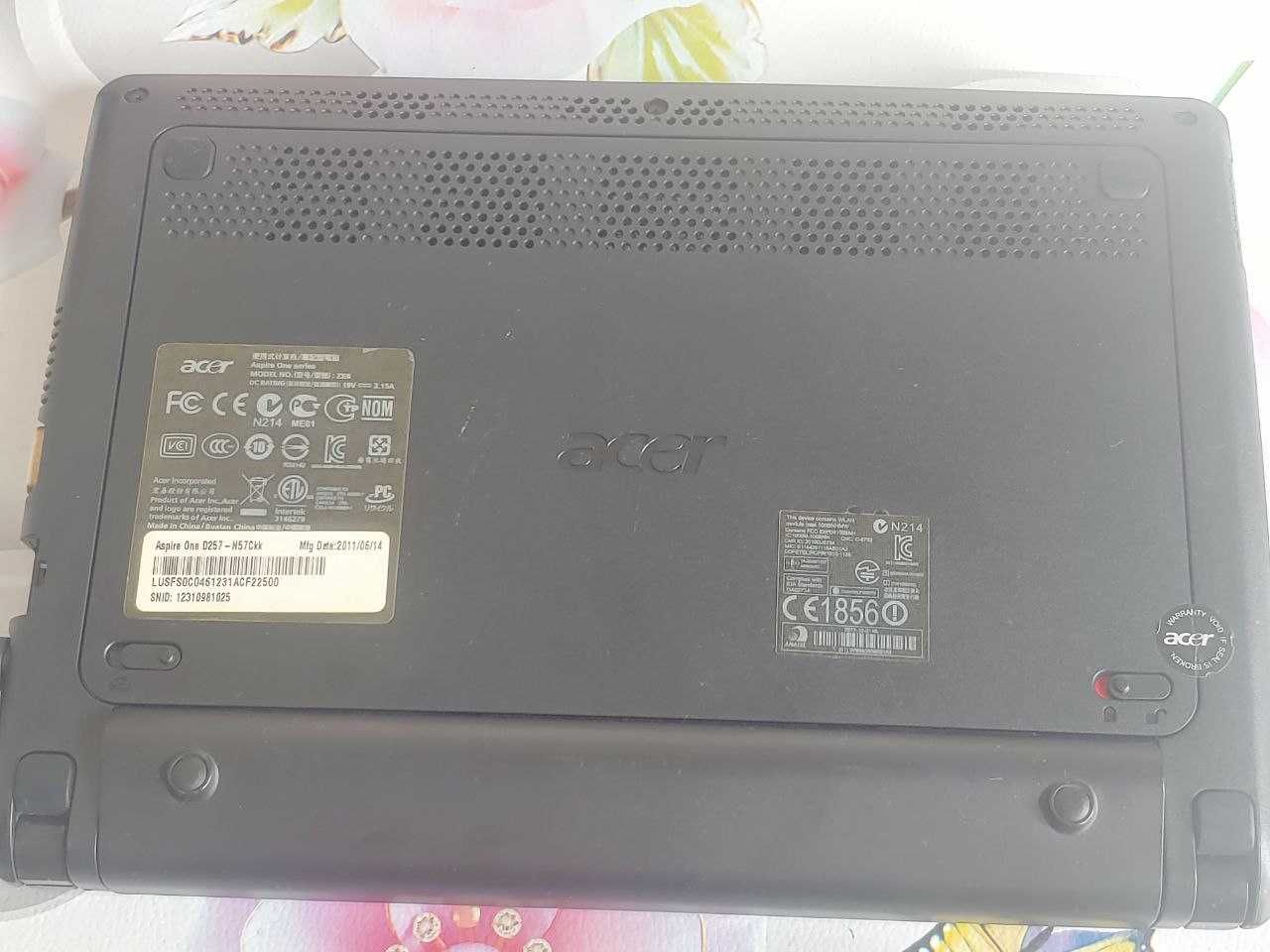 Продаю ноутбук Acer Aspire One D257-N57Ck
