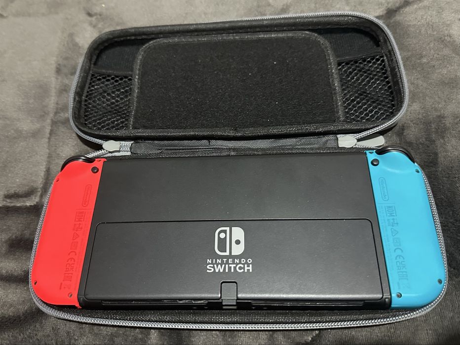 Продается прошитая Nintendo switch oled 64GB