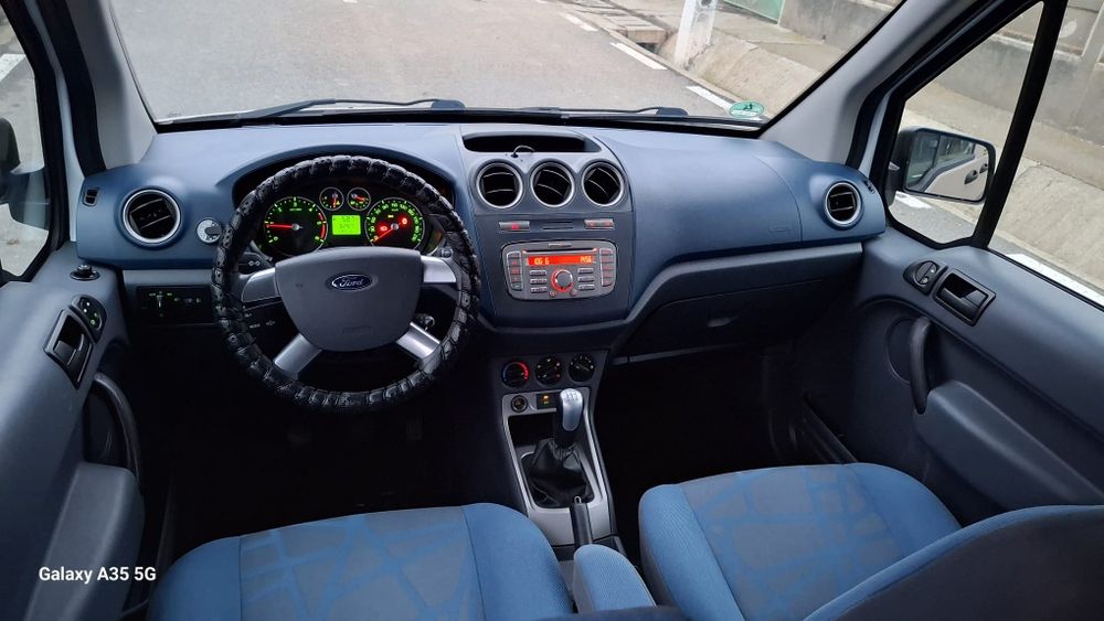 Ford Tourneo Connect Motor 1.8 diesel 110 cp an 2010 luna 11