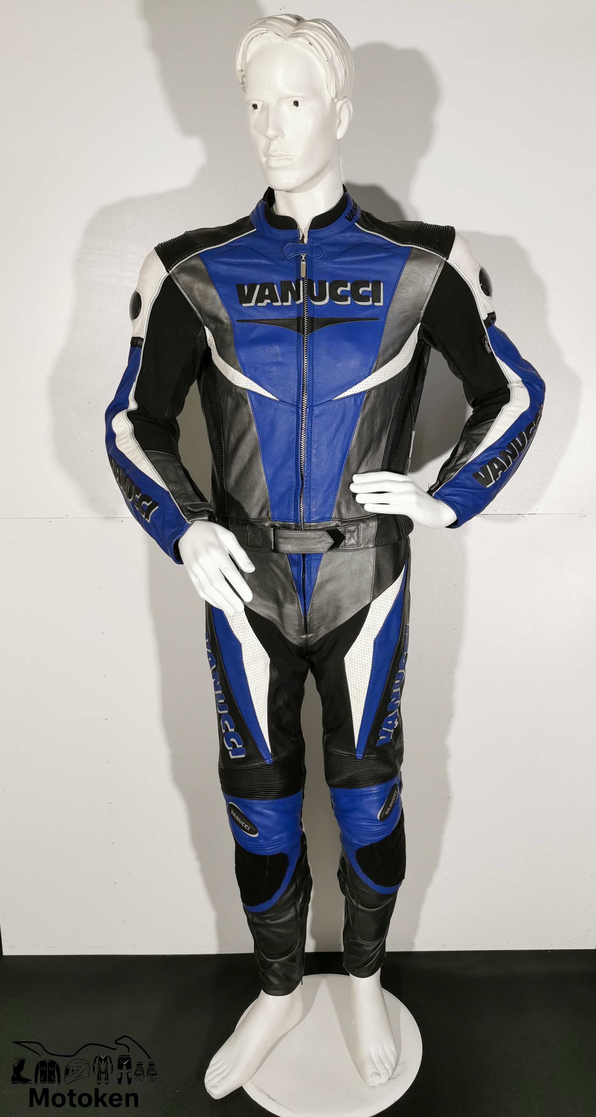 Costum Vanucci moto piele albastru, gri, alb, negru mărime 52