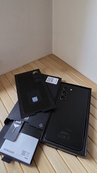 Telefon Samsung Galaxy S23, 256Gb