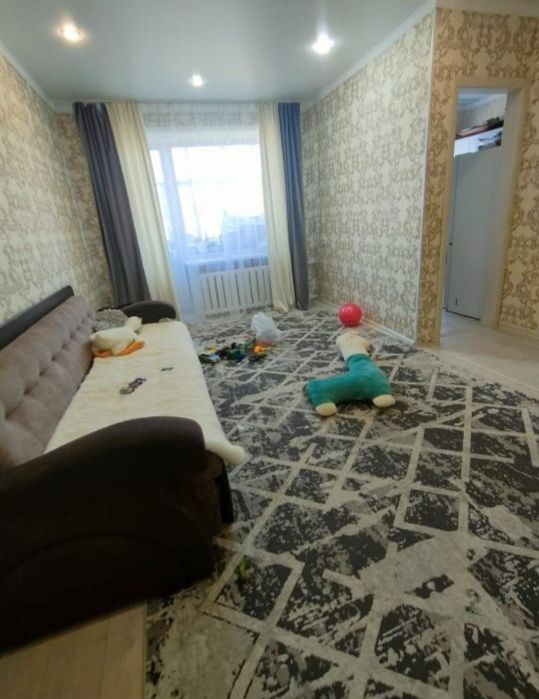 Продам 2 ком квартиру с ремонтом