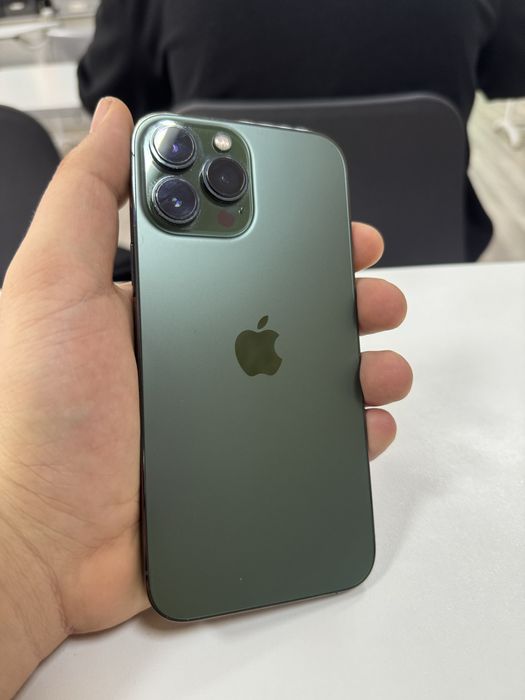 Продам 13 про макс В идеальном состоянии