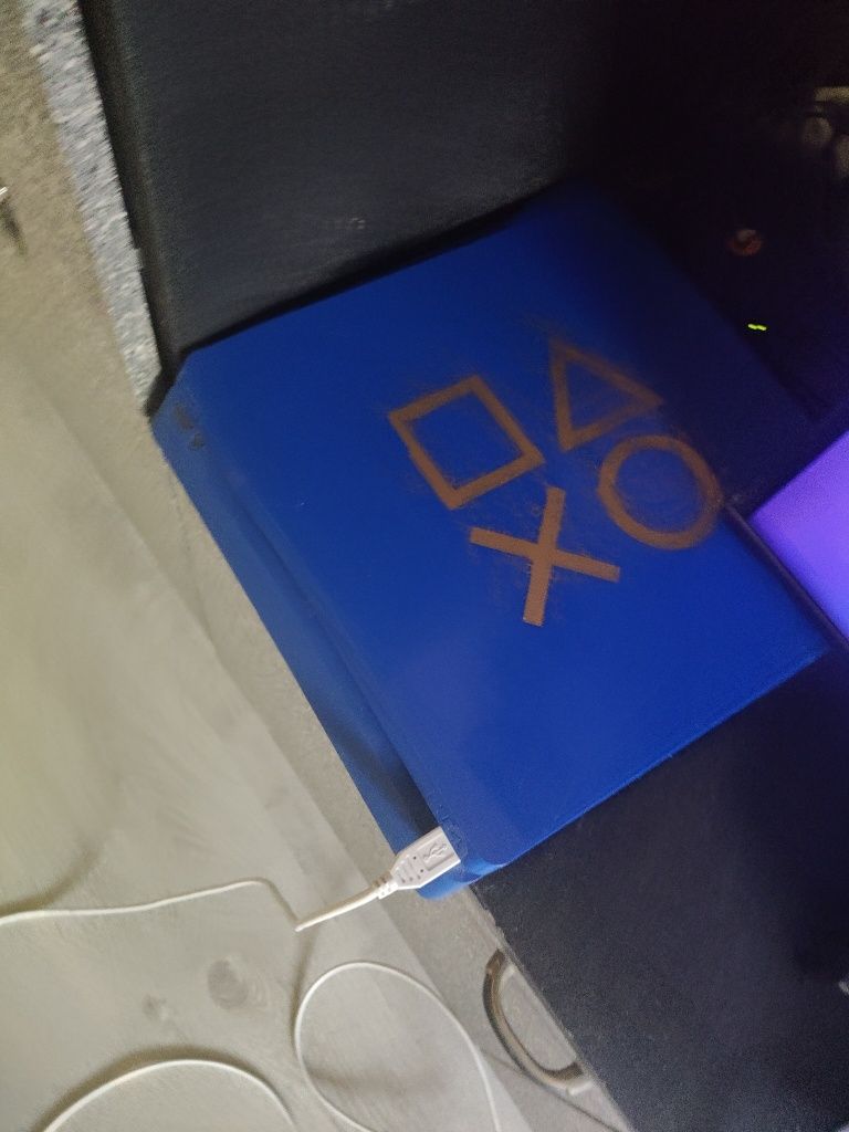 PlayStation 4 ultimate edition