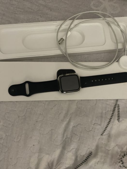 Продам apple watch series 6 icloud заблокирован