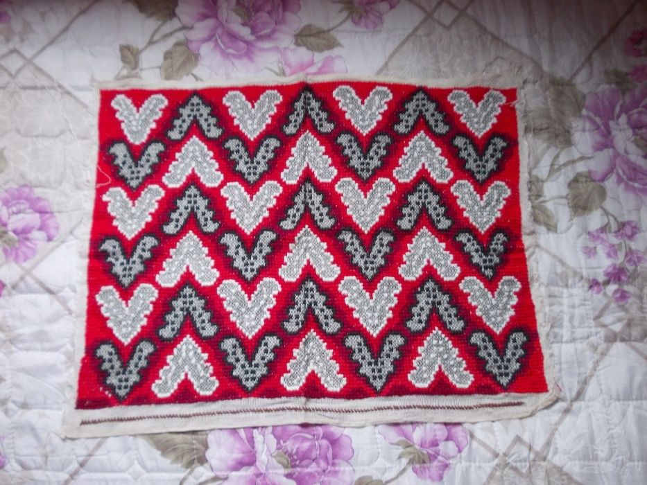 Декоративни пана, калъфки и карета, различни стилове, хандмейд