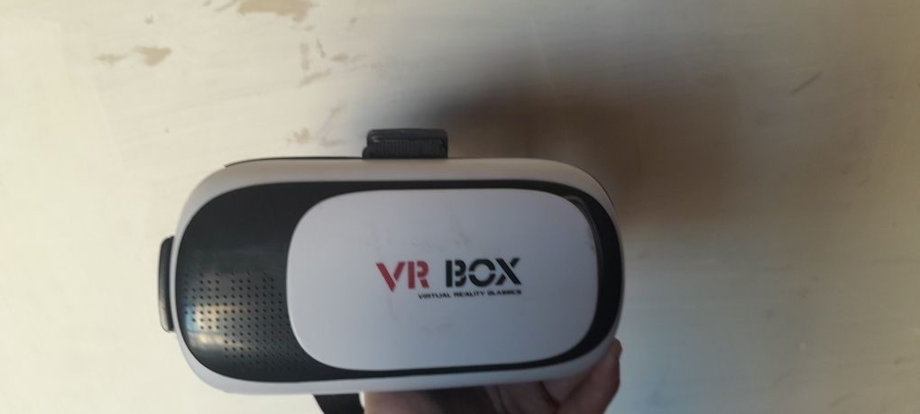 Продам VR очки, компактные, исключительно для телефонов