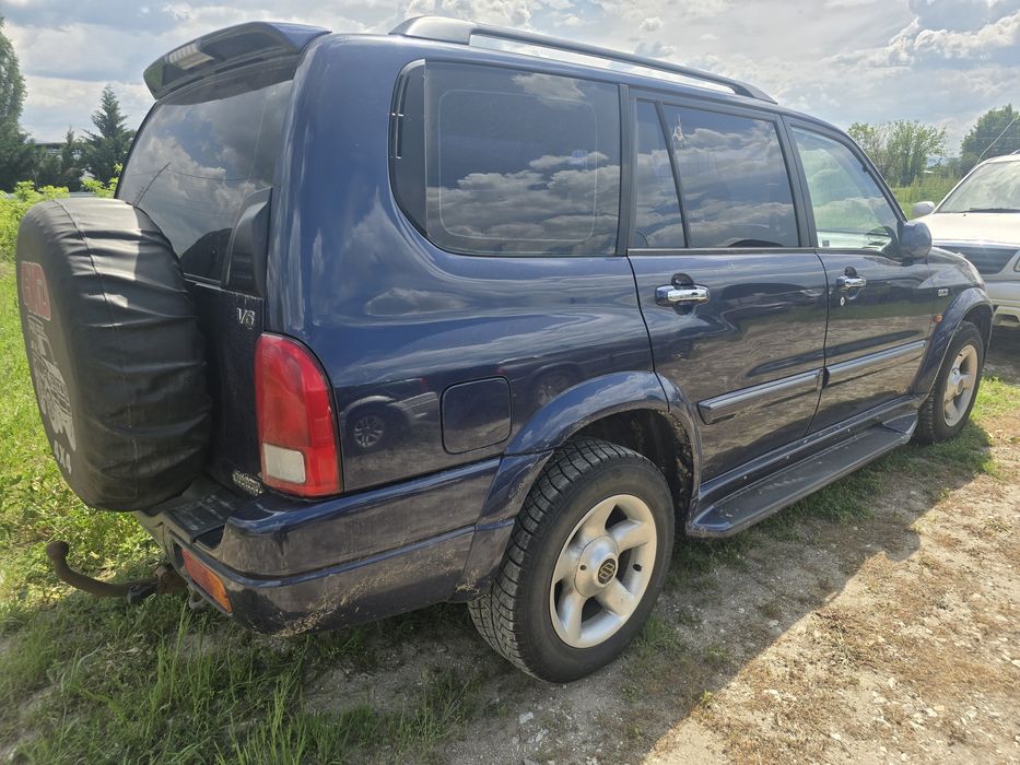 Suzuki grand vitara 2.7i 184 коня на части