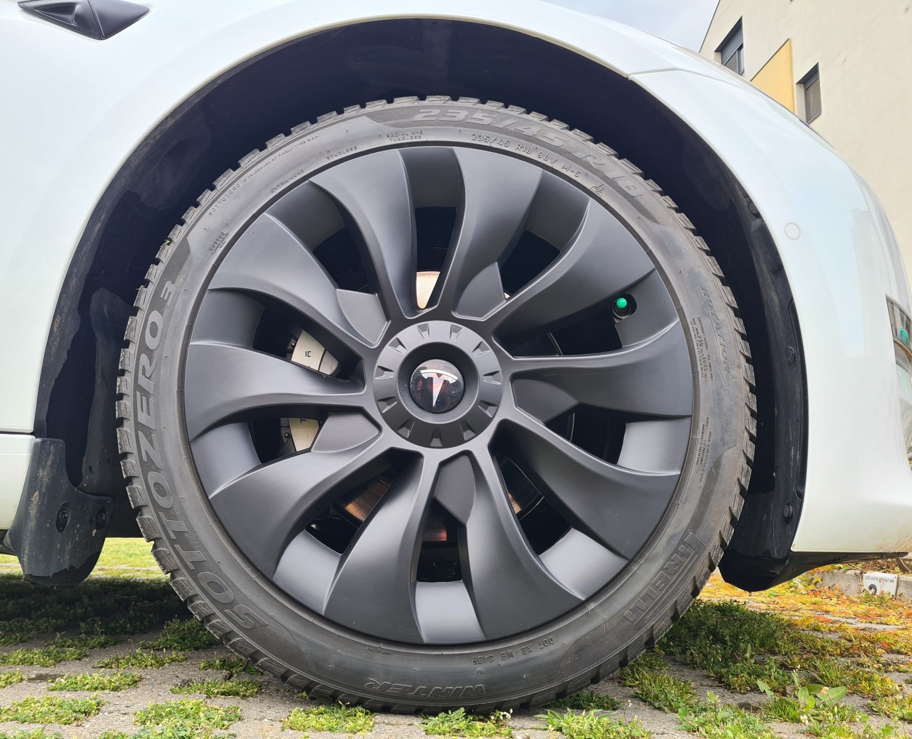 Anvelope iarna PIRELLI Sottozero 3, 235/45 R18 98V XL M+S 3PMSF TESLA