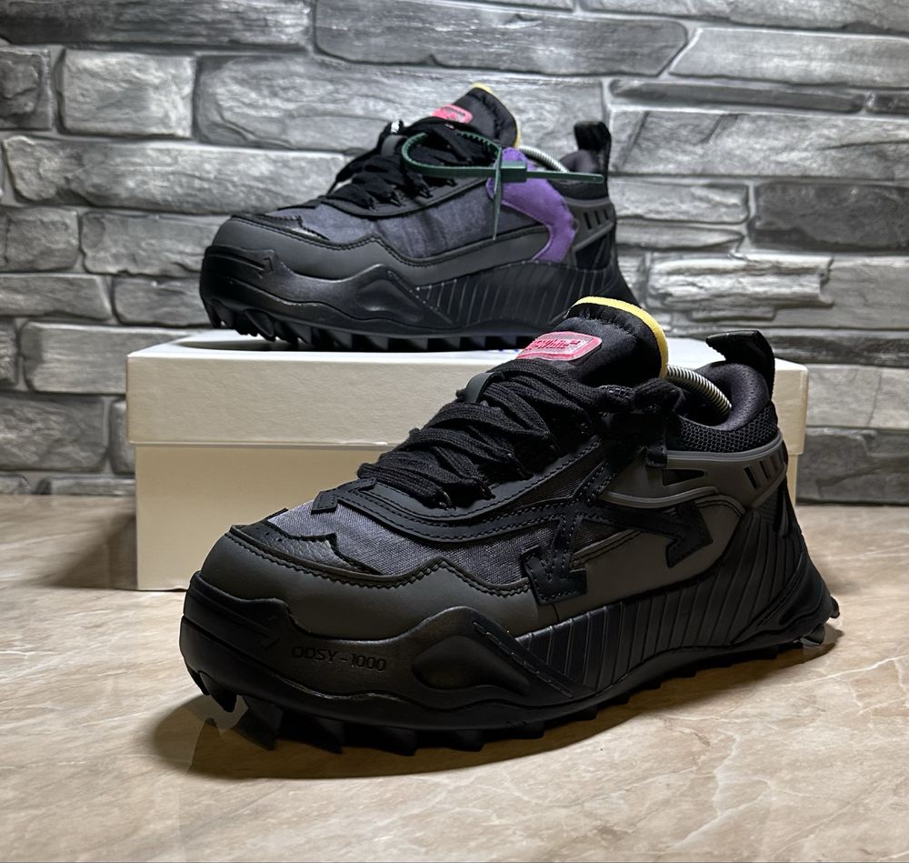 Adidasi Off-White Odsy 1000