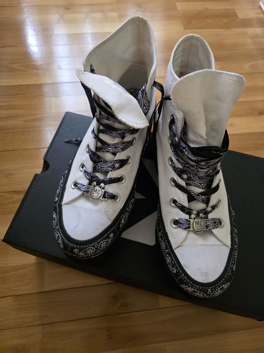 Converse × Miley Cyrus Smiley