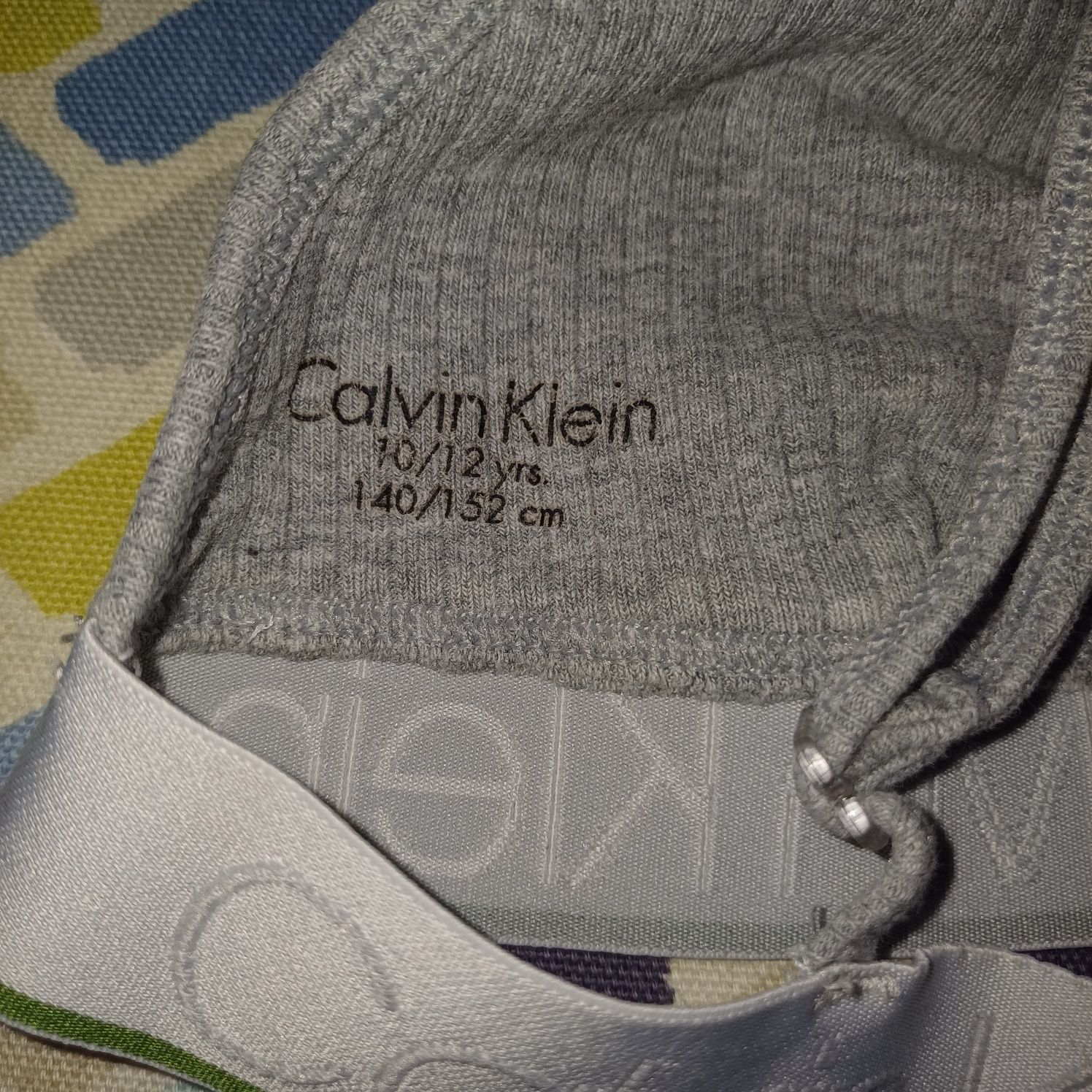 Calvin Klein, Бюстиета  10*12години