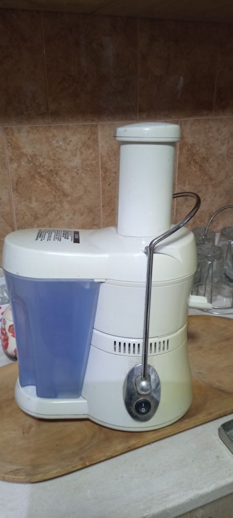 Storcător de fructe și legume