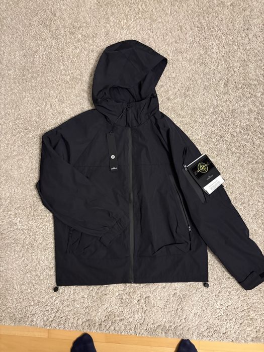 Stone Island ветровка – черна, чисто нова M
