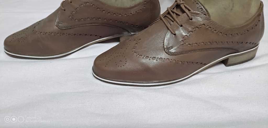 Pantofi trendy full piele tip manusa de la SALAMANDER marimea 40