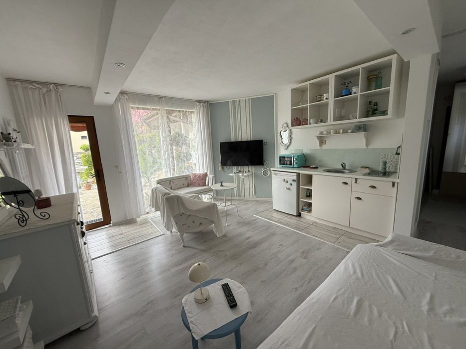 Под наем част от къща