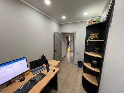 Офис 3 комнаты 90м² без мебели ГВД кафе Эфенди