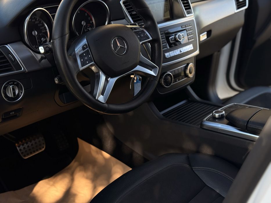 Mercedes ML350 2015 AMG PAK Deosebit top ! 4matic