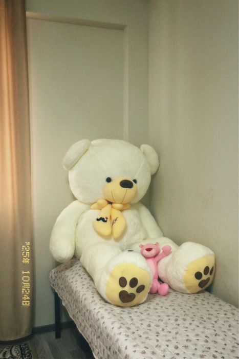 Белая мишка,үлкен,жұмсақ,