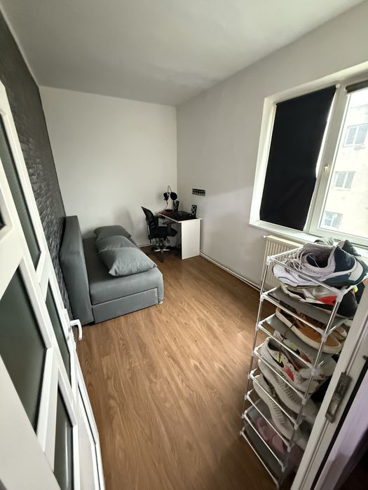 VAND garsoniera (40mp) cu 2 camere. URGENT!