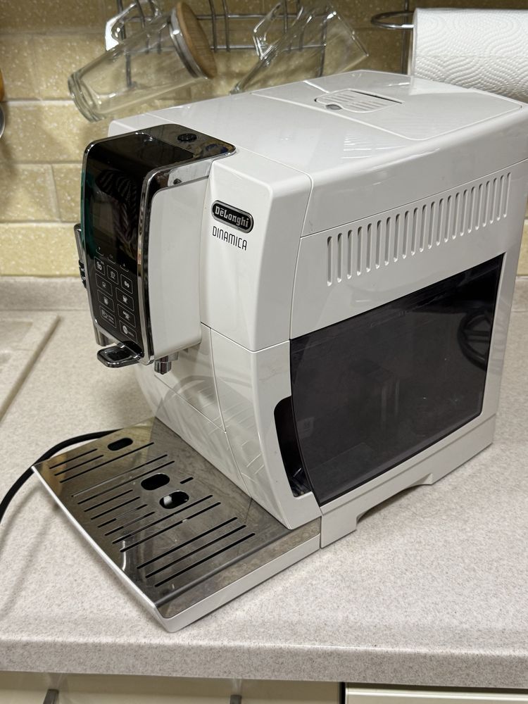 кофемашина DeLonghi Dinamica