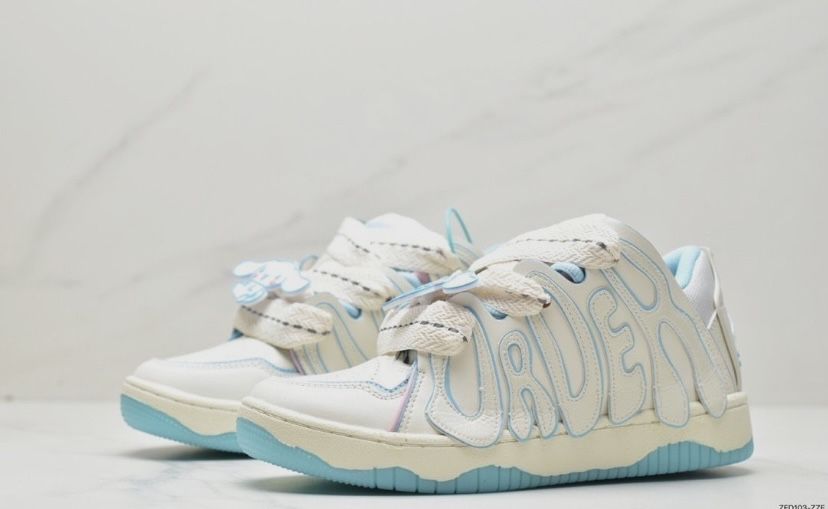 Продаются кроссовки!OLD ORDER!