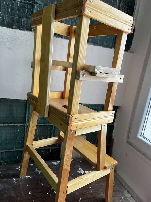 Помощна кула монтесори