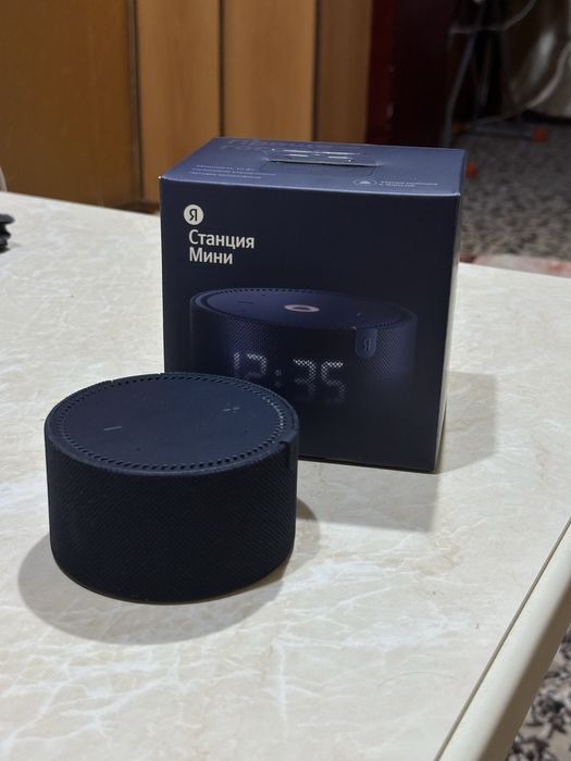 Умная Яндекс станция Алиса