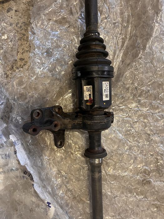 Предна дясна полуоска rav4 2.0 бензин