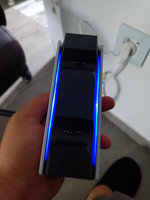 Suport PS 5 și încărcător controllere PS 5