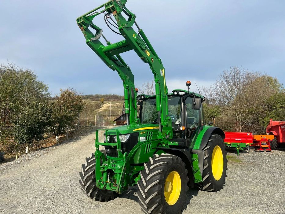 John Deere 6120R cu incarcator frontal