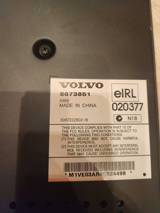 Продавам усилвател за VOLVO XC90 MK1 8673851