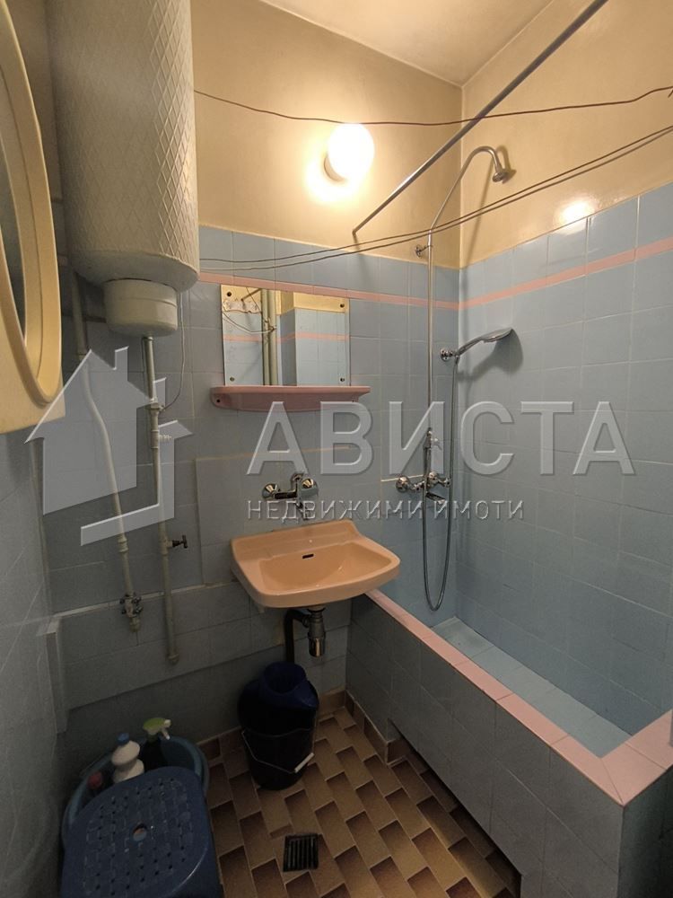 Продава се Двустаен апартамент в София, Борово - 60 кв.м за 2230 €/кв.м - Снимка #9