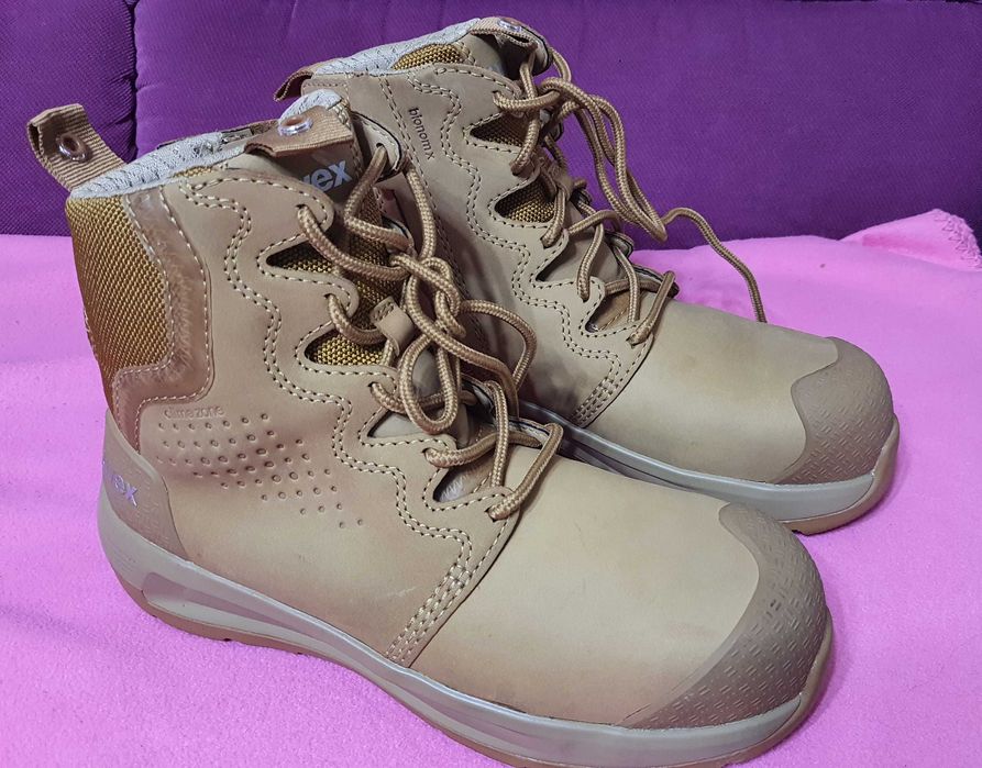 Ghete UVEX 3 X-flow Class I FO HRO SRC, model rar, marimea 42, zero km